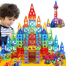 Load image into Gallery viewer, Mini Magnetic Designer Construction Set (110 Pcs)